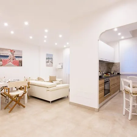 Апартаменты Style House A Few Step From Main Square Сорренто