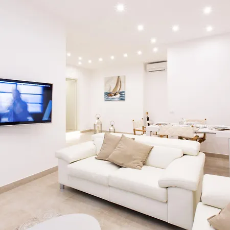 Style House A Few Step From Main Square شقة